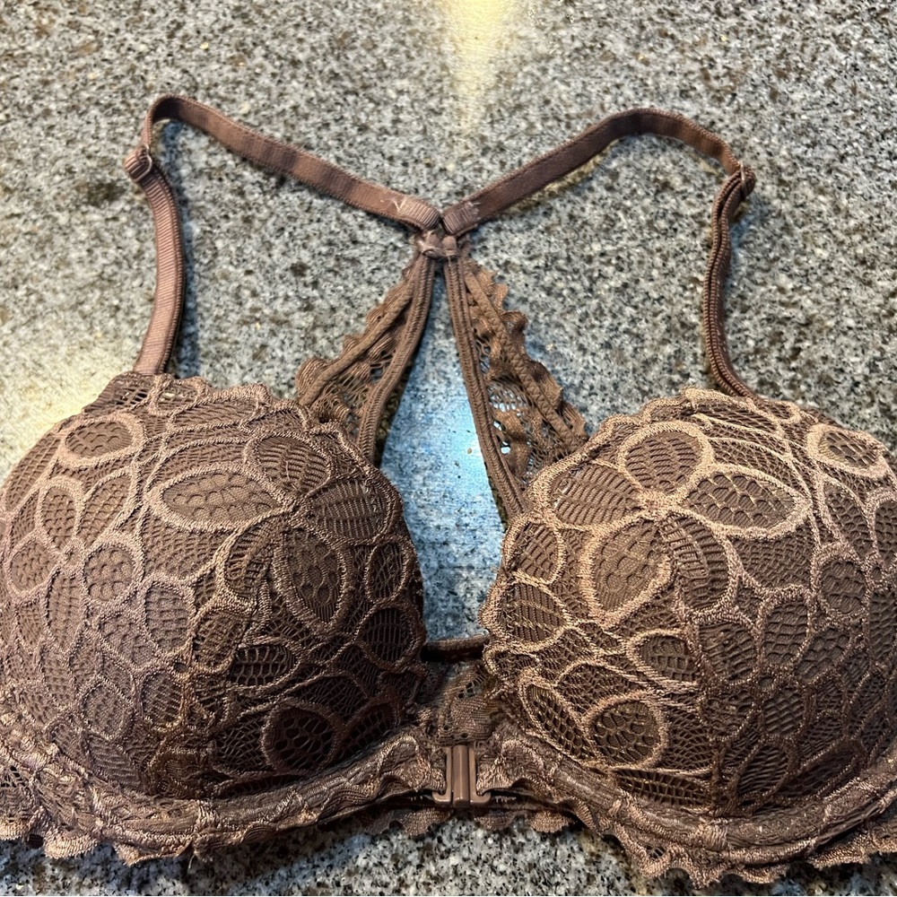 Victoria’s Secret date racerback 32c brown lace